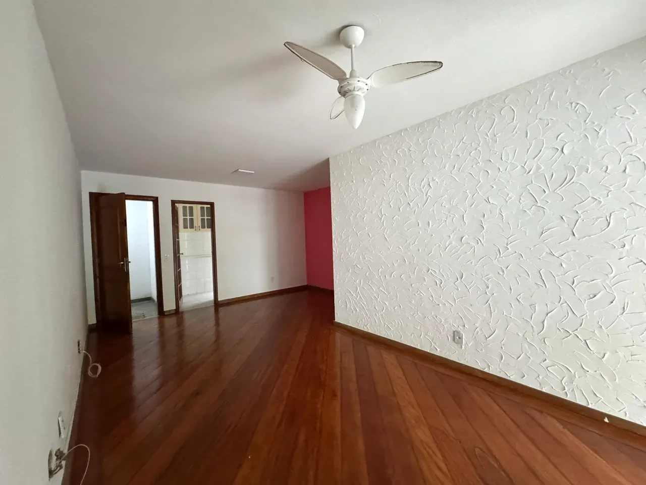 98 m² apartment with 2 bedrooms and private garden — photo 9