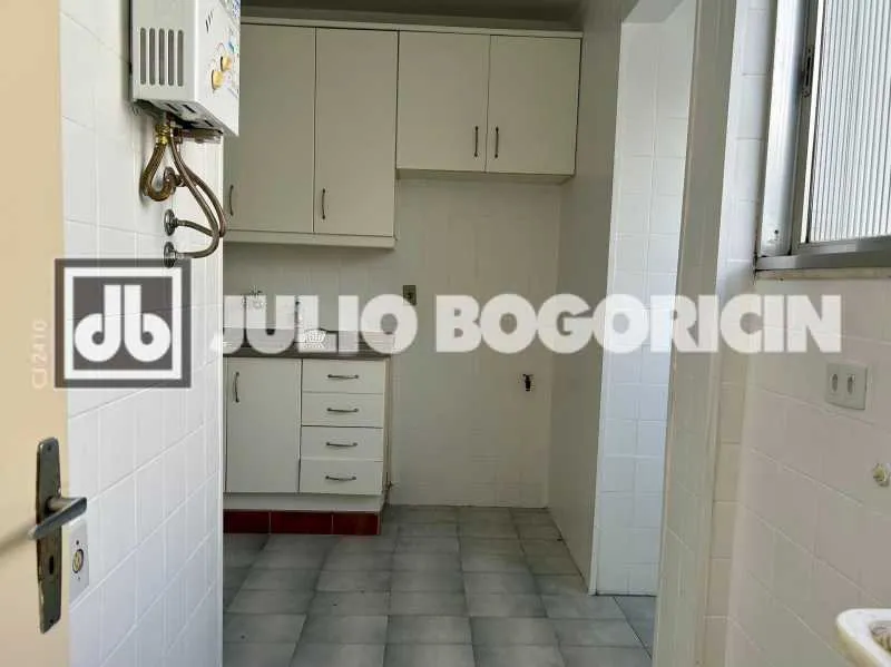 2-bedroom apartment with parking and separate kitchen — photo 5