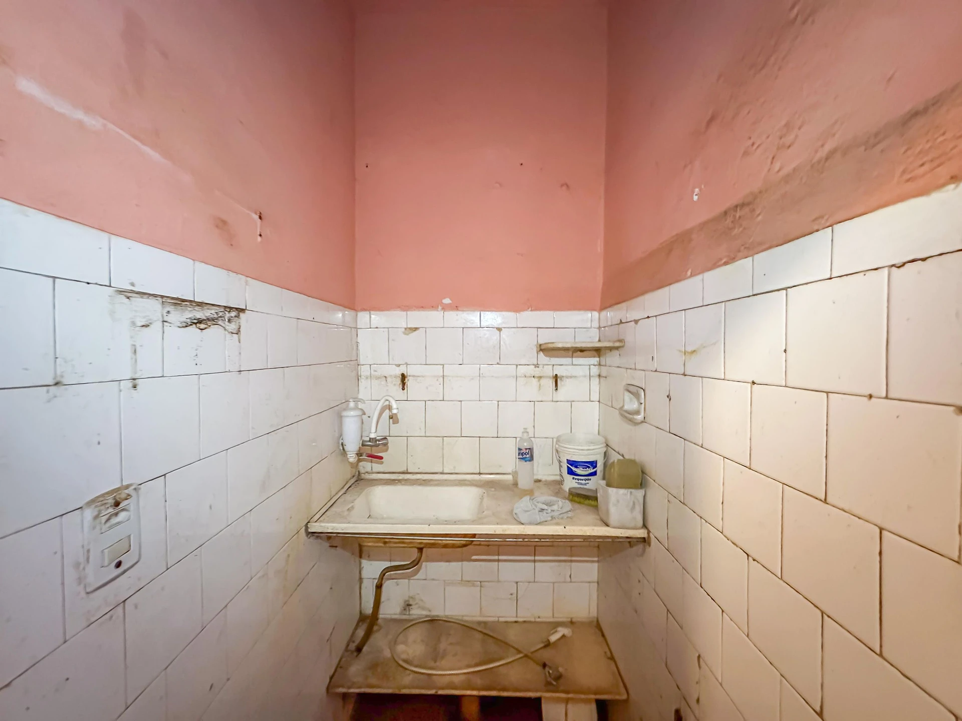 Незайнятий меблями студіо з 1 спальнею та 1 ванною — photo 4