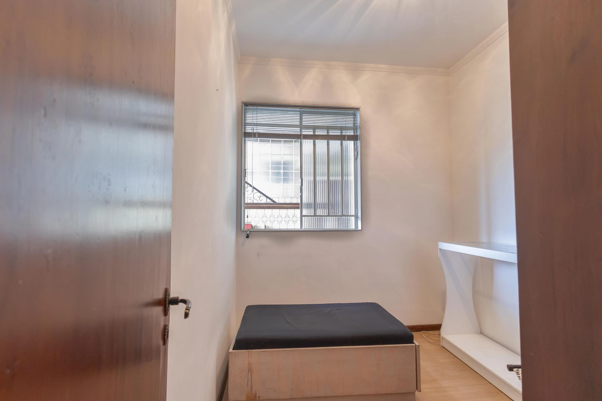 Furnished apartment with 3 bedrooms and 1 en-suite — photo 7