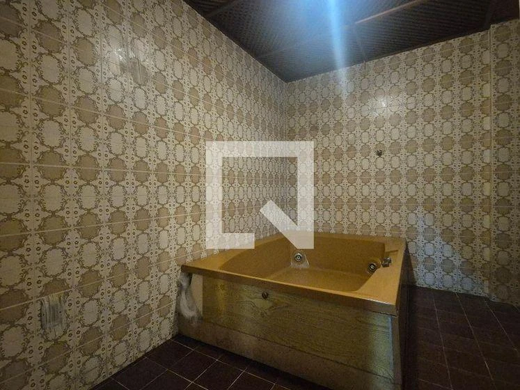 4-bedroom house with a bathtub in Rio de Janeiro — photo 4