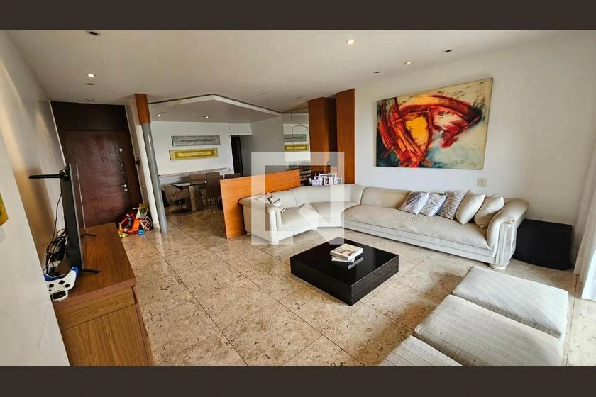 4-bedroom rental apartment with 180 m² of space