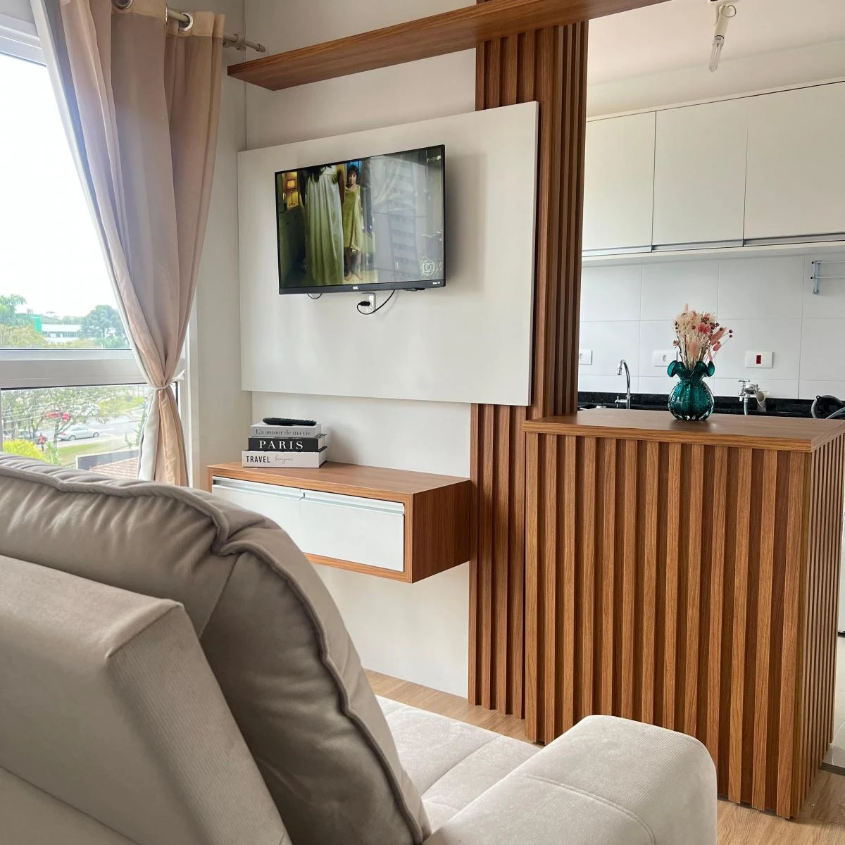 One-bedroom apartment with a park view in Curitiba — photo 5