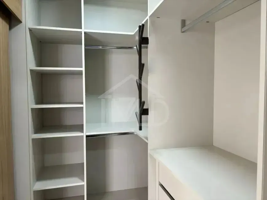 House of 1000 m² with 4 bedrooms and gas open kitchen — photo 2