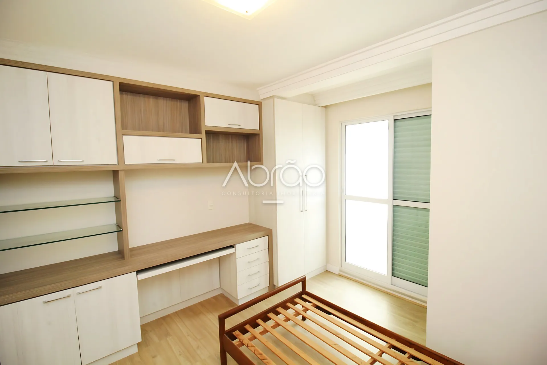 Furnished duplex apartment with 4 suites and 5 baths — photo 32