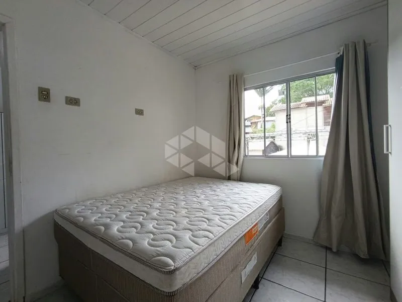One-bedroom apartment with a washing machine — photo 17