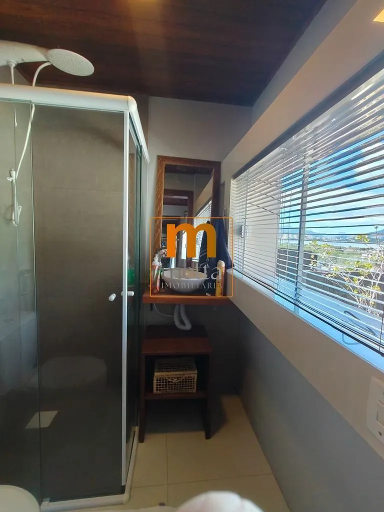 Меблированный дом с 2 спальнями, 3 ванными и 400 м² — photo 39