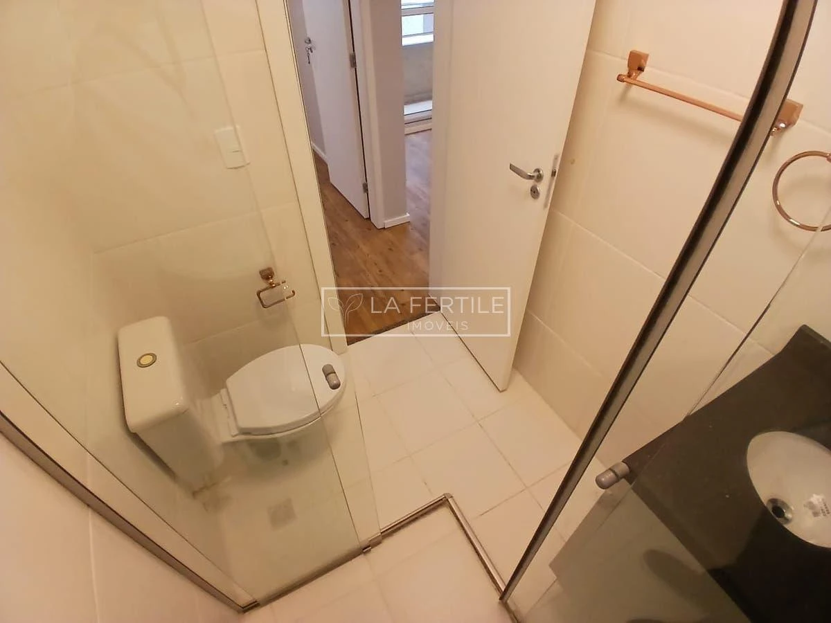 Apartamento com piso de madeira ou laminado, Vila Izabel — photo 18