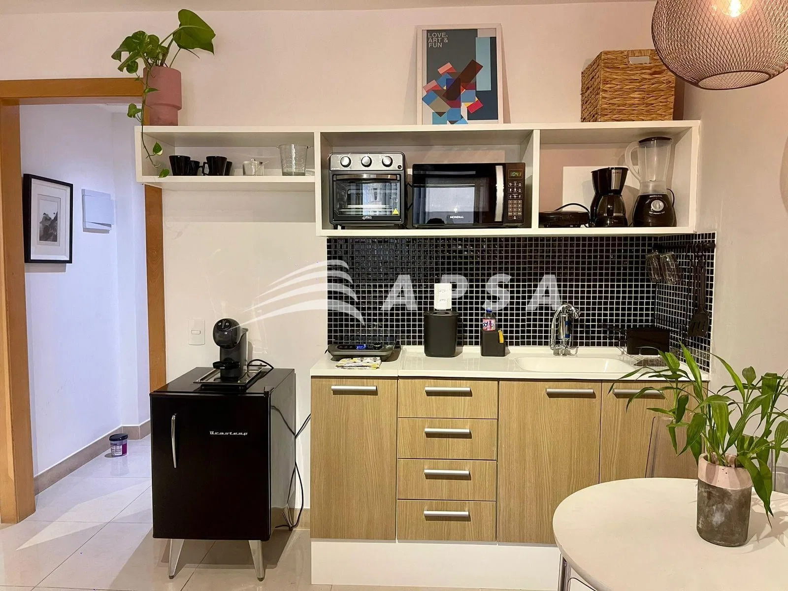 Студия 27 м² со стиральной машиной и панорамными окнами — photo 2