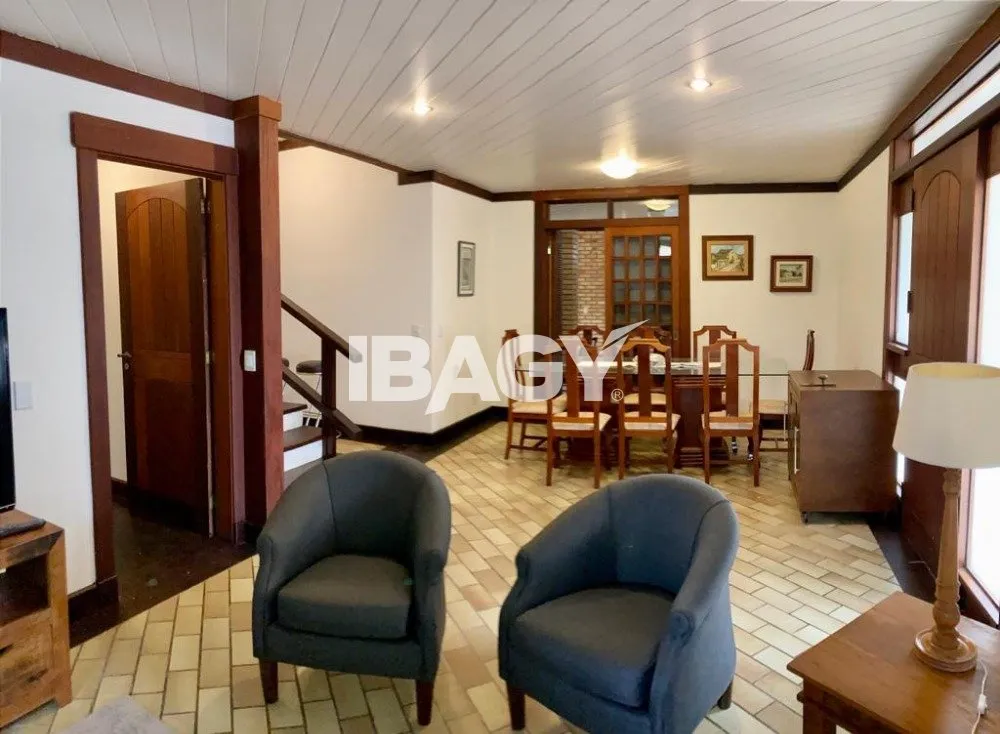 Casa amueblada con 5 dormitorios y 600 m² — photo 17