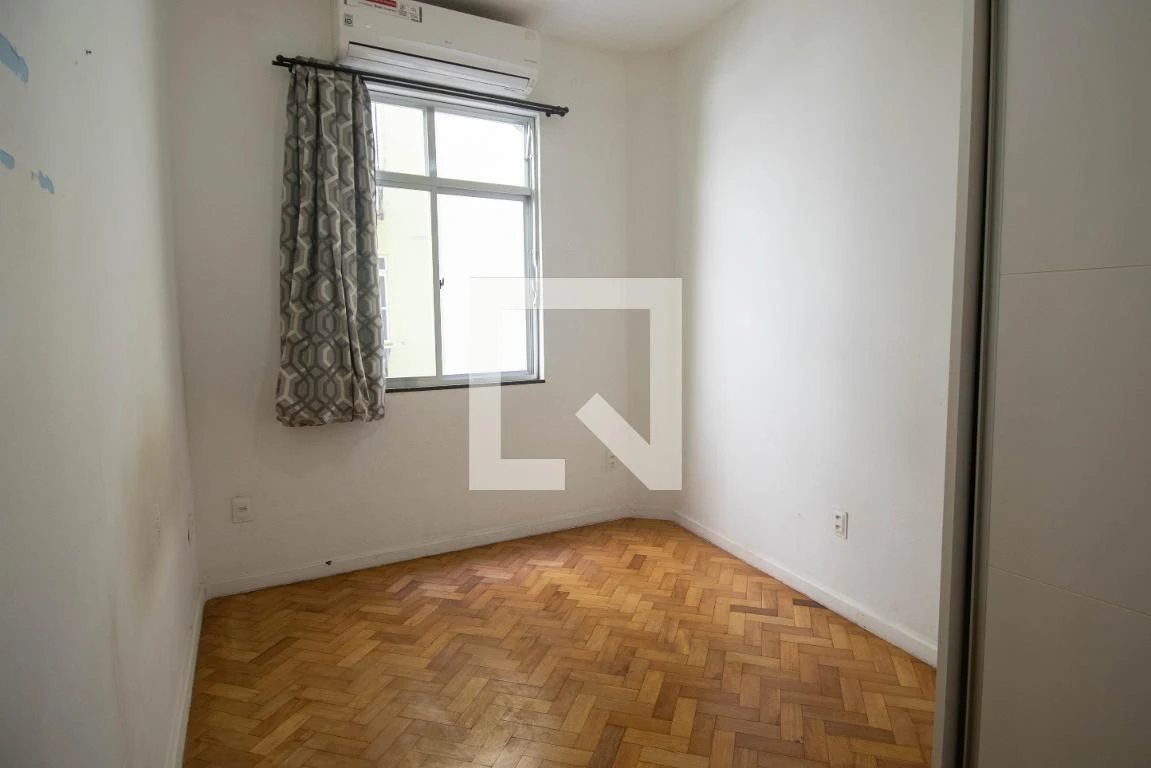 Apartamento, 30 m², com piso de madeira ou laminado — photo 8