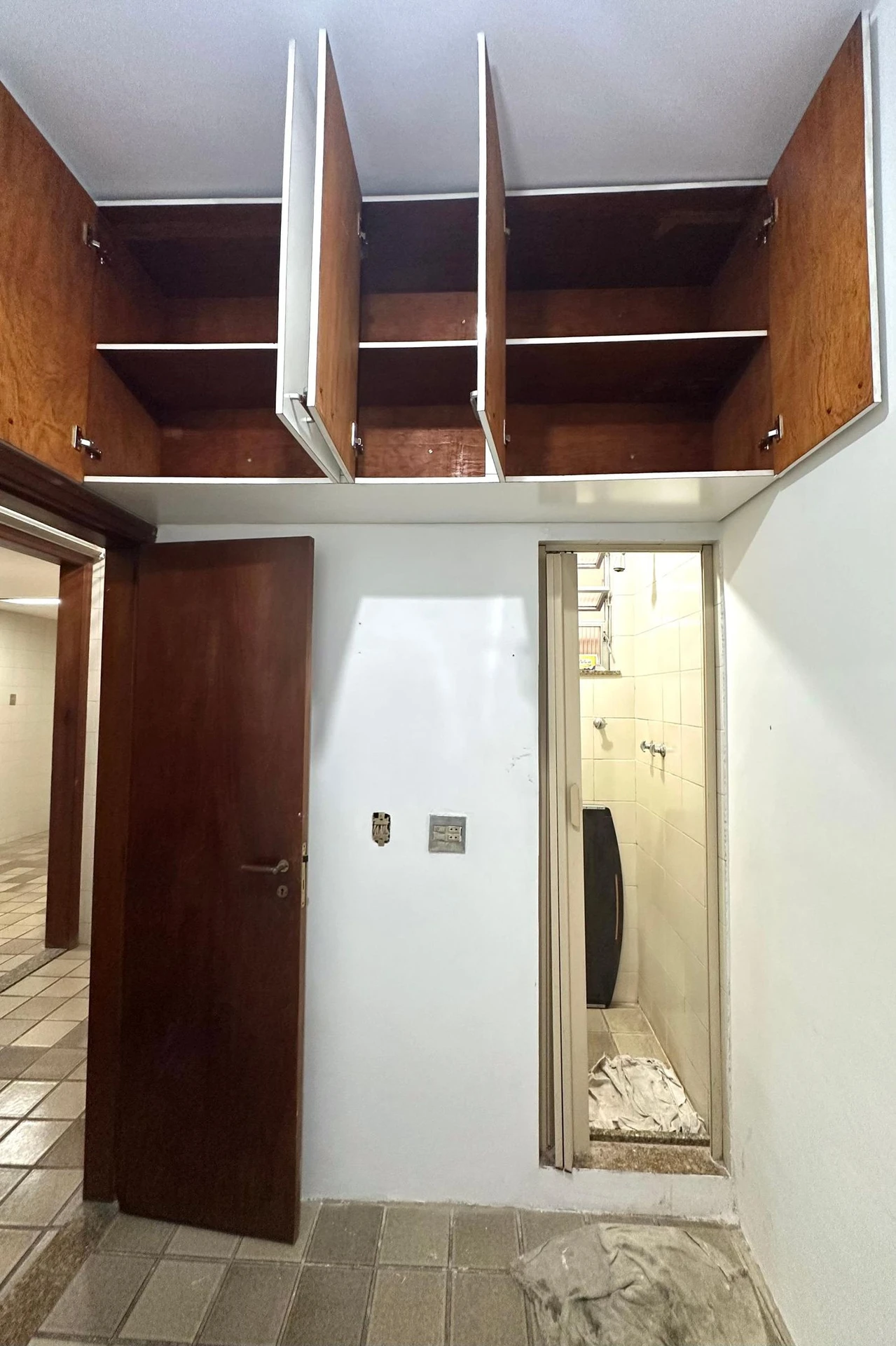 Квартира без меблів з 3 спальнями та 3 ванними кімнатами — photo 37