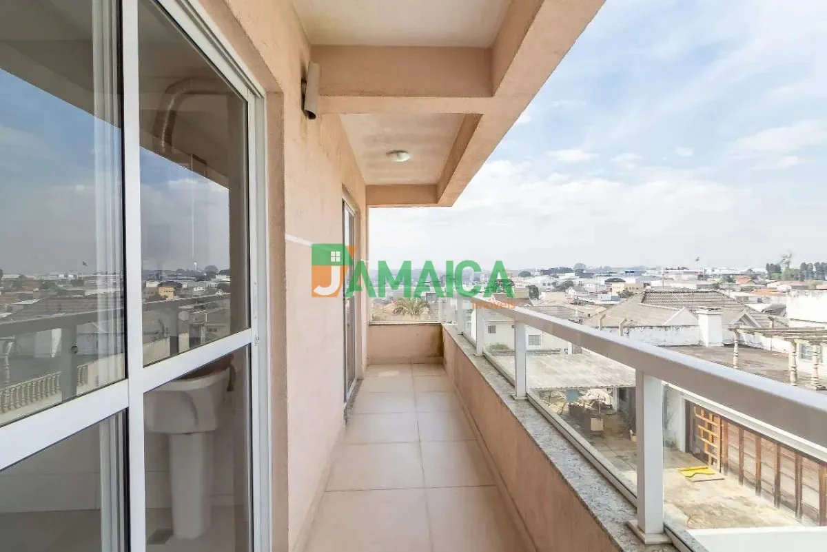 Balcony with a grill in a 2-bedroom apartment, 52 m² — photo 10