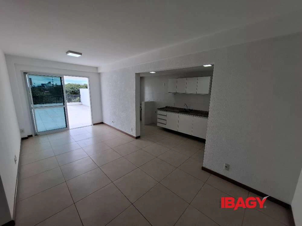 243 m² unfurnished apartment with 2 en-suite bedrooms