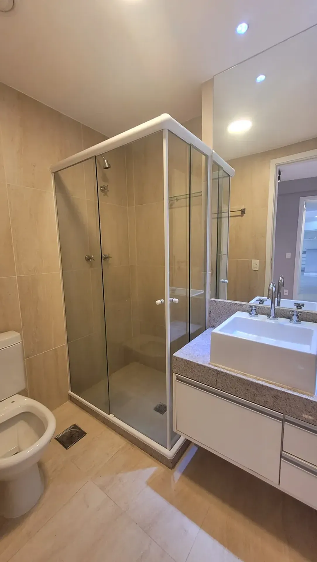 82 m² apartment with a home office and a mountain view — photo 36
