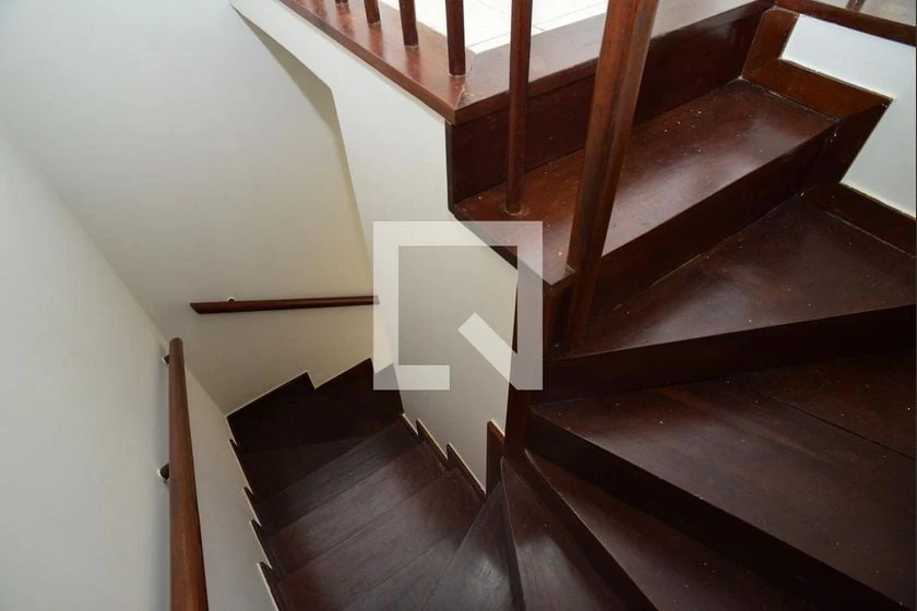Квартира 200 м² з 3 спальнями та балконом — photo 23