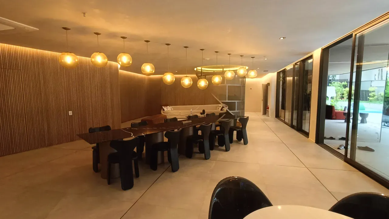 Квартира 73 м² с застеклённым балконом и видом на горы — photo 62
