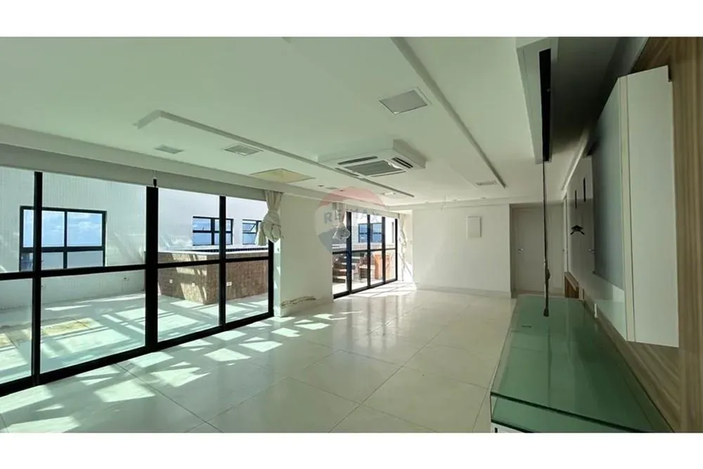 Furnished duplex apartment with open kitchen and 430 m² — photo 14