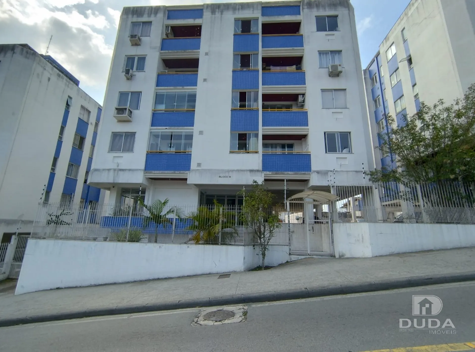 Apartamento amueblado de 2 dormitorios con plaza — photo 8