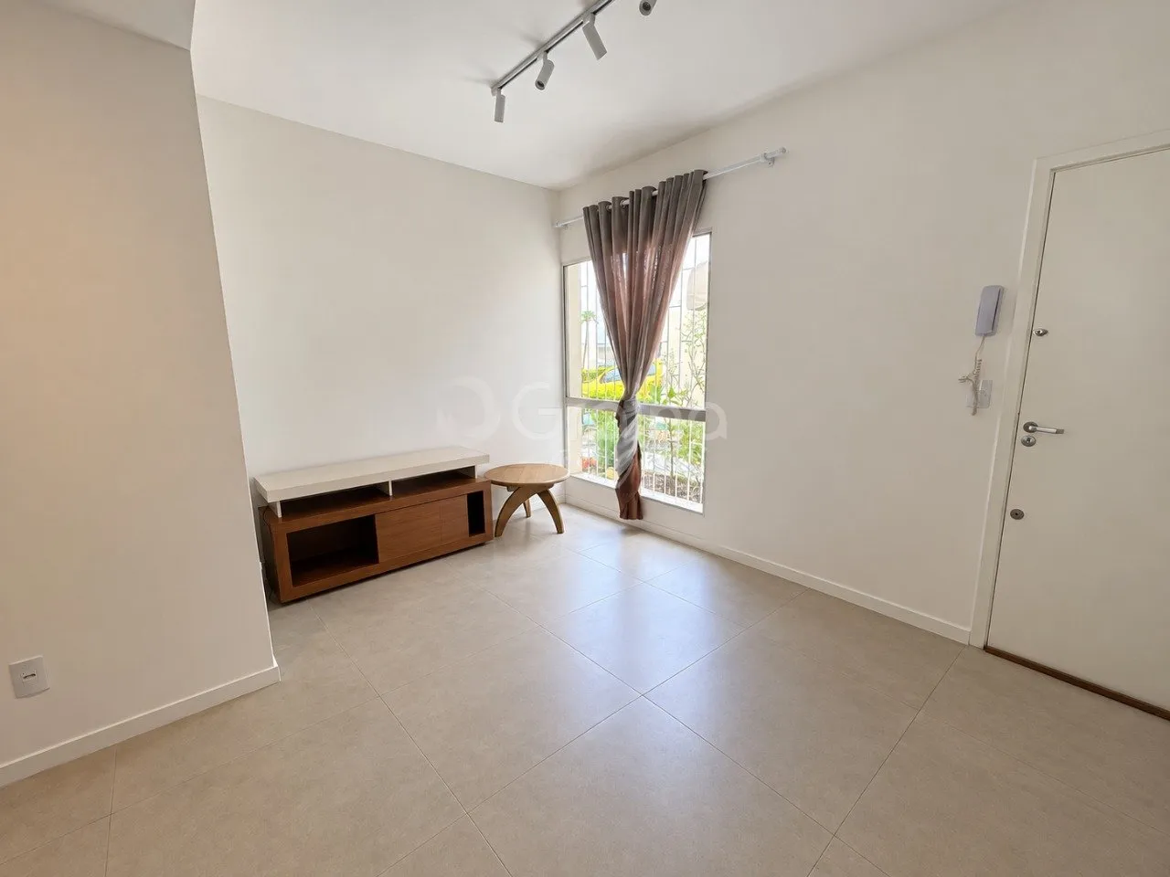 3-bedroom apartment with a washing machine — photo 6