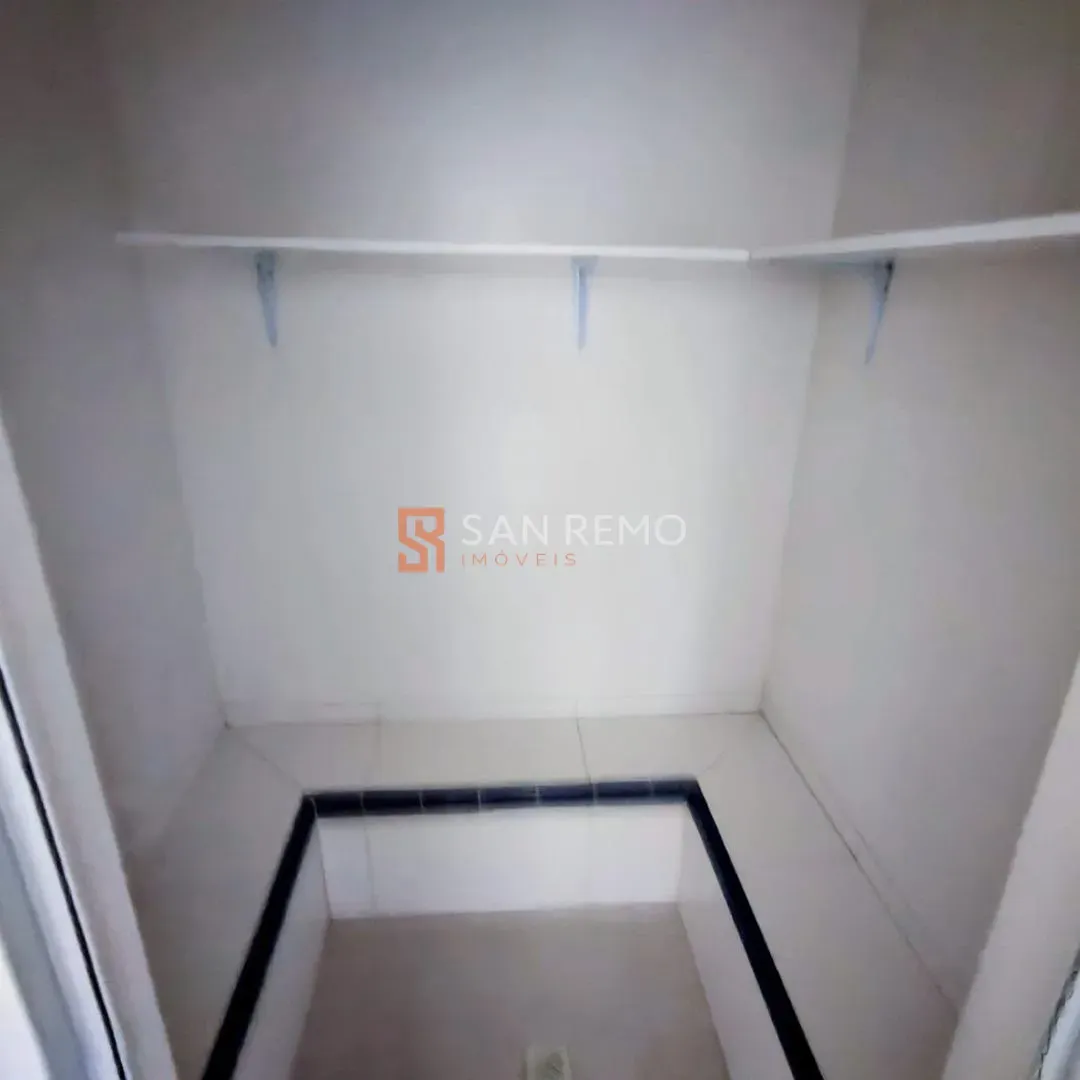 Дом с 3 спальнями и 2 ванными, 4 парковки и 718 м² — photo 16