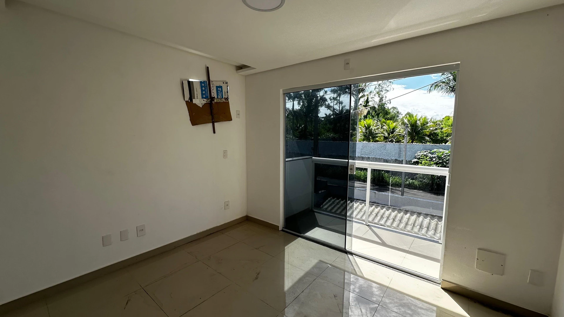 Casa com 4 quartos e 3 suítes, 2 vagas de garagem — photo 21