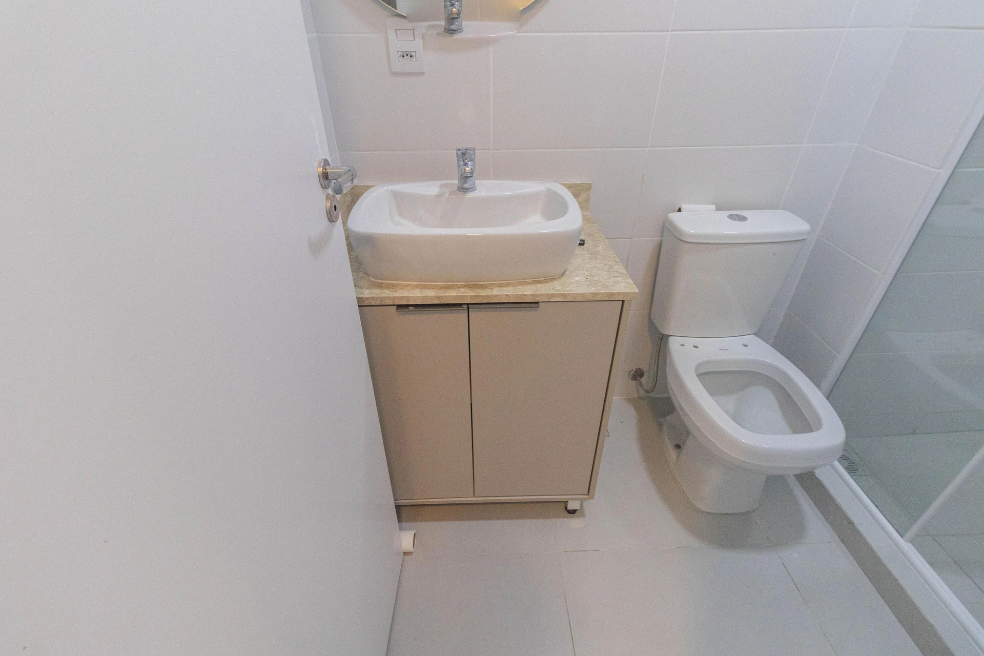 2-bedroom apartment with a washing machine in Curitiba — photo 39