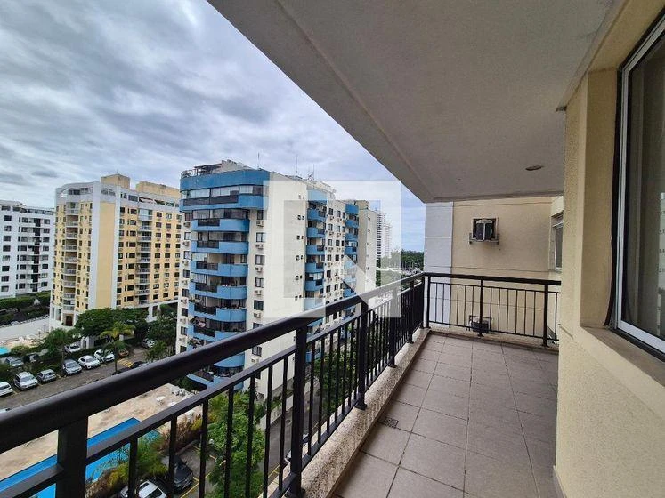 2-bedroom apartment with a mountain view in Rio de Janeiro — photo 19