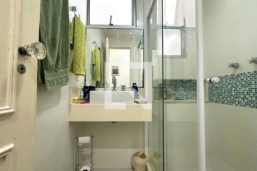 200 m² apartment with a home office and a washing machine — photo 25