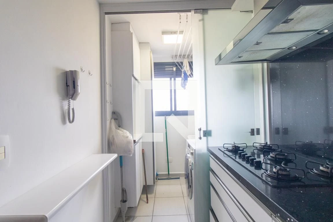 Home office in a 2-bedroom apartment, 74 m² — photo 37