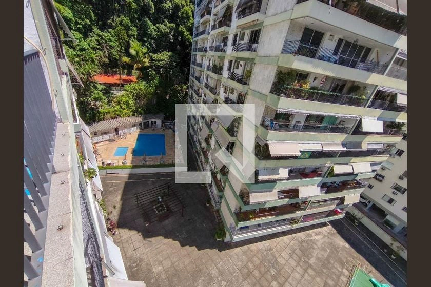 Mountain view in a 4-bedroom apartment, 159 m² — photo 26