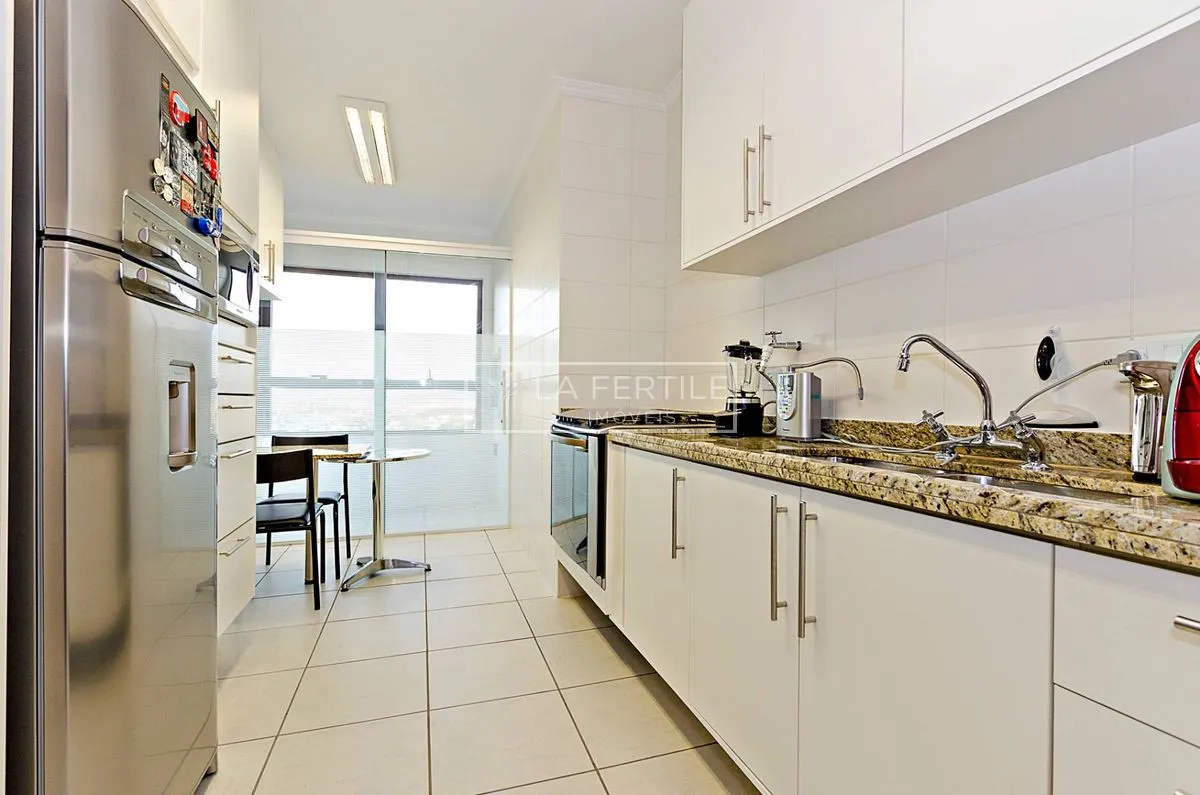 Apartamento mobiliado de 3 quartos e 3 banheiros com 149 m² — photo 15