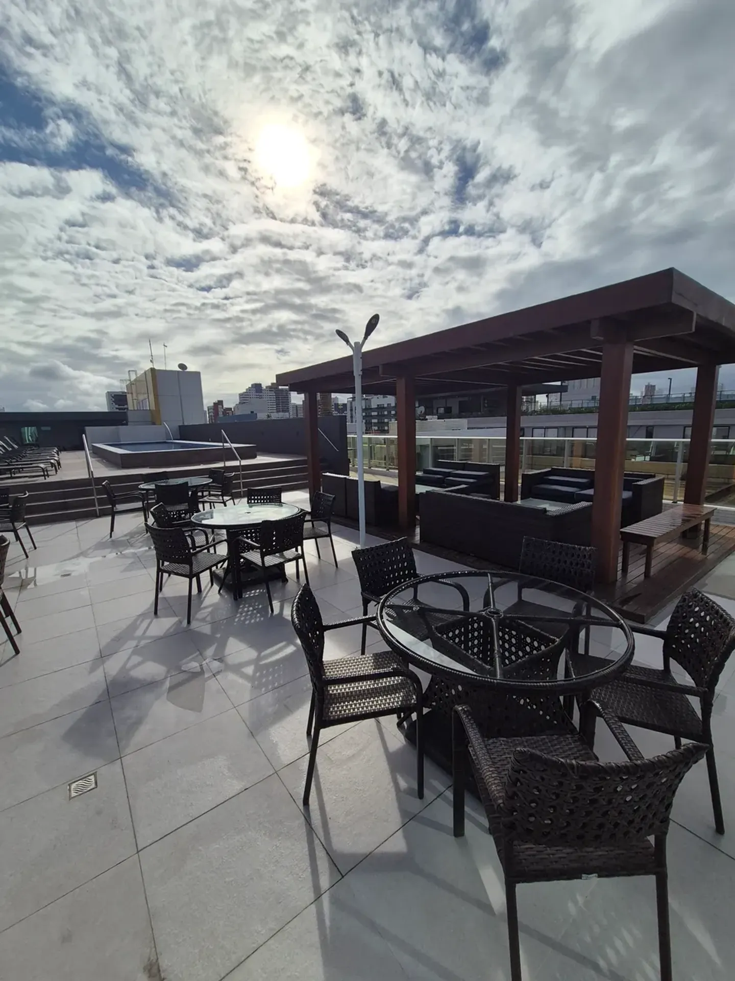Apartamento de 80 m² com 2 quartos e quintal privativo — photo 2
