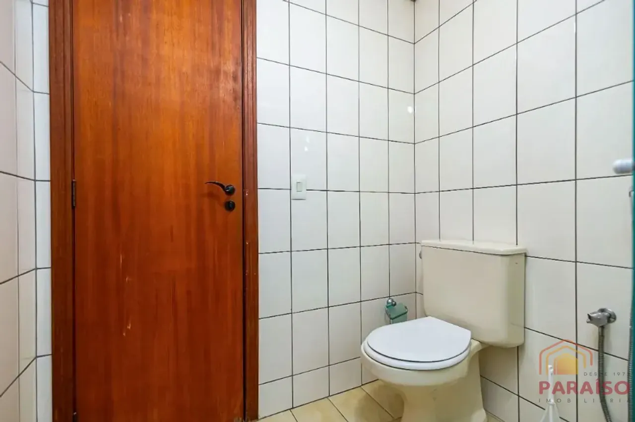 Studio with 1 bedroom, 1 bathroom and a 34 m² compact kitchen — photo 18