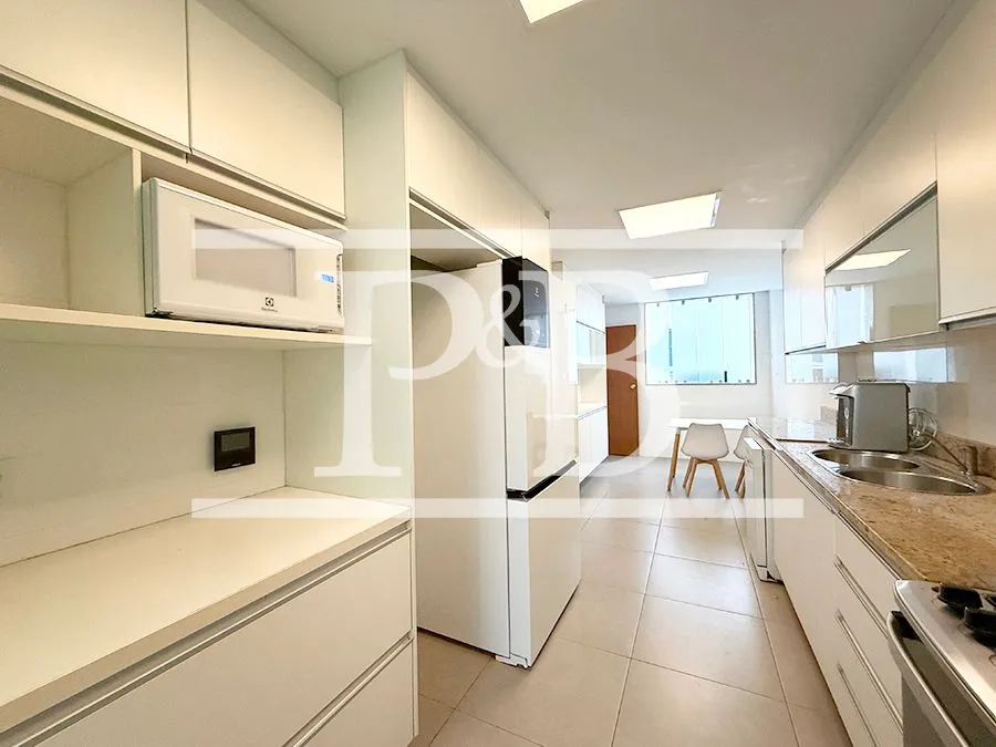 Apartamento com 4 quartos e escritório — photo 35