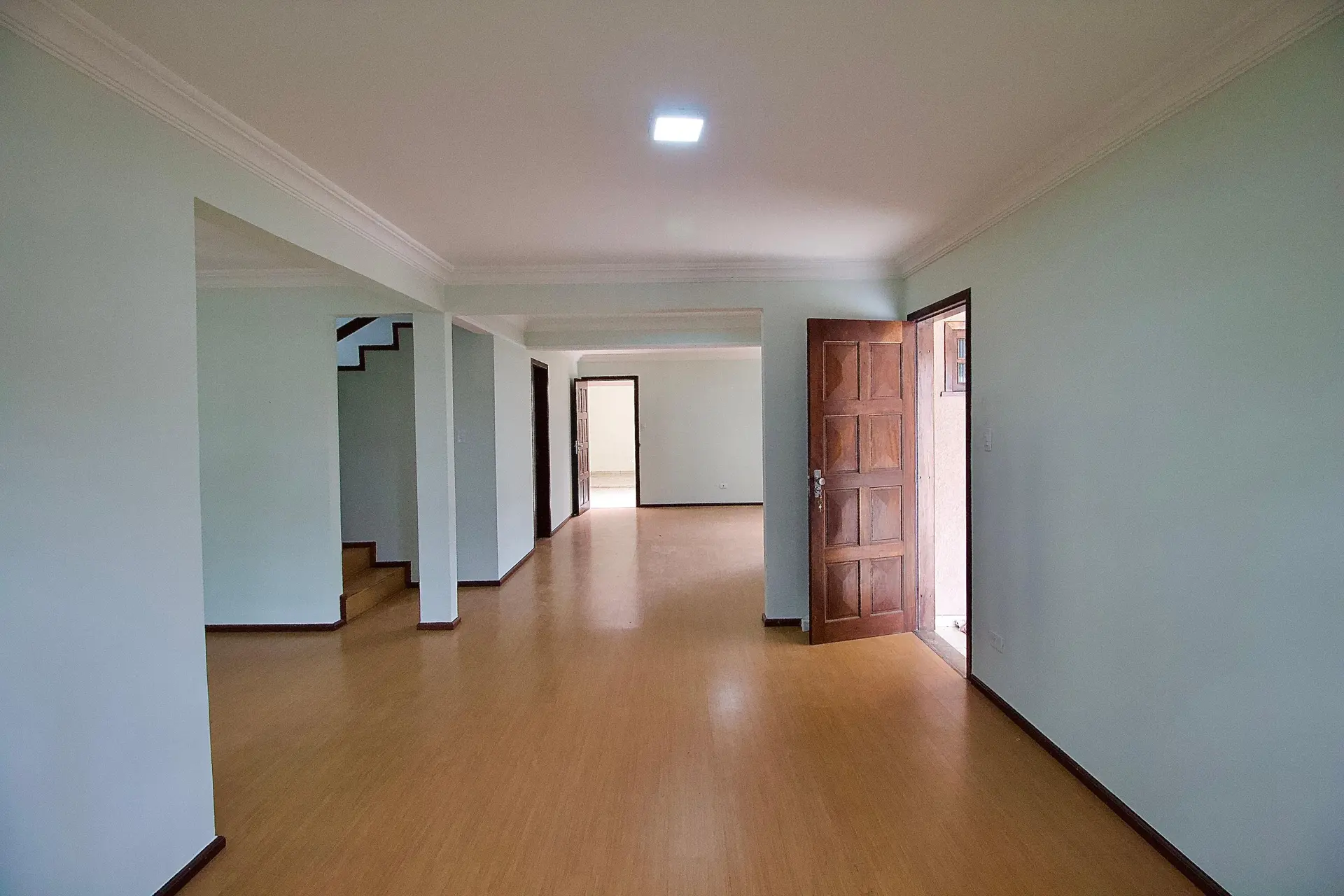 4-bedroom house with a garden in Curitiba — photo 55