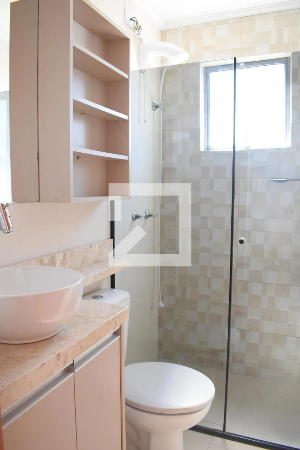2-bedroom apartment in a building with a gym — photo 9