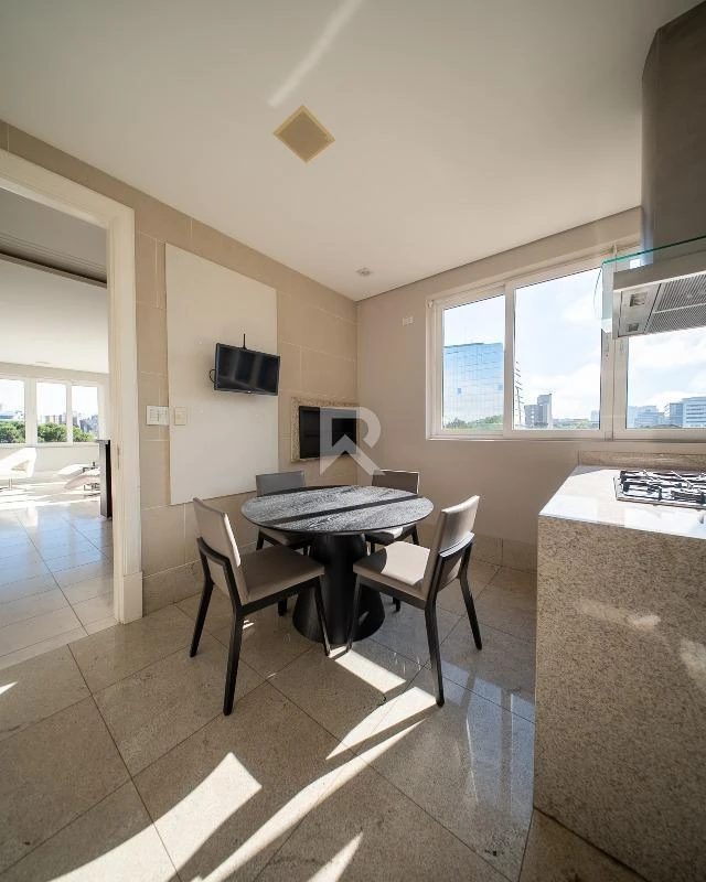 344 m² apartment with floor-to-ceiling windows and a bathtub — photo 20