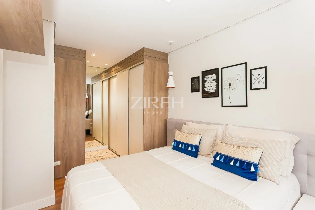 3-bedroom apartment in a building with a gym — photo 14