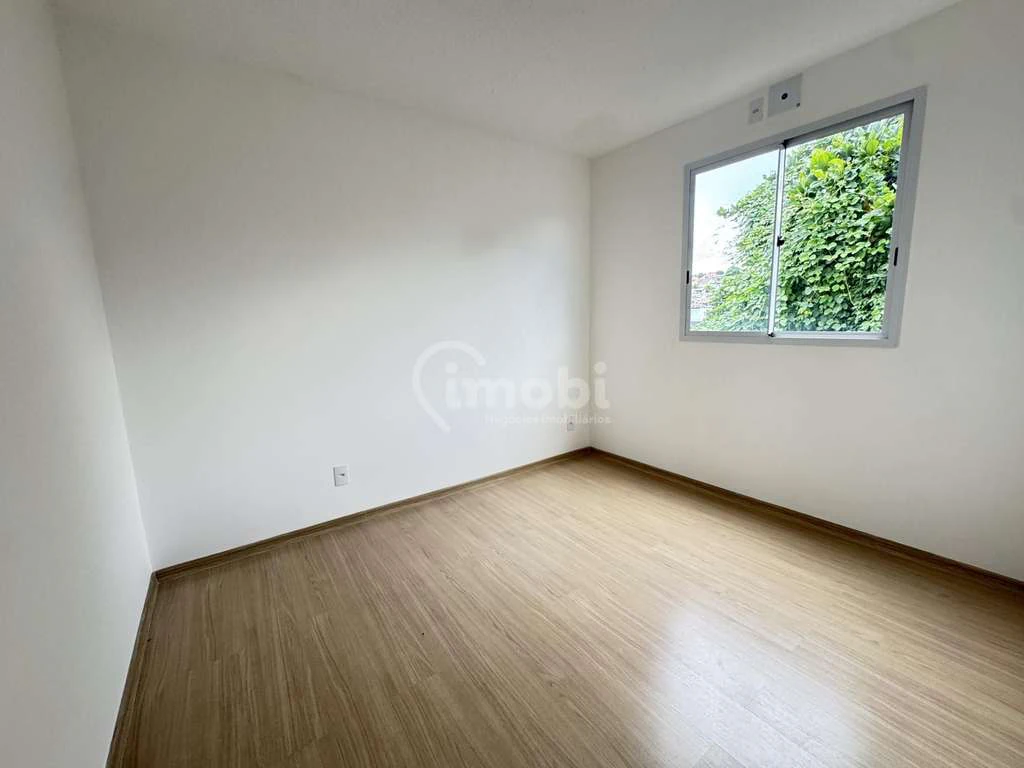 Apartamento de 44 m² com 2 quartos e cozinha fechada — photo 9