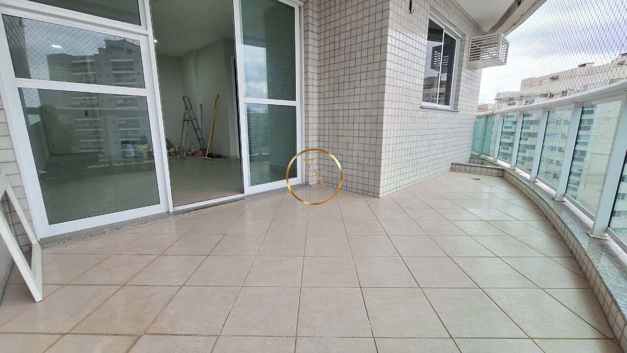 Apartment, 70 m², with a glass-enclosed balcony