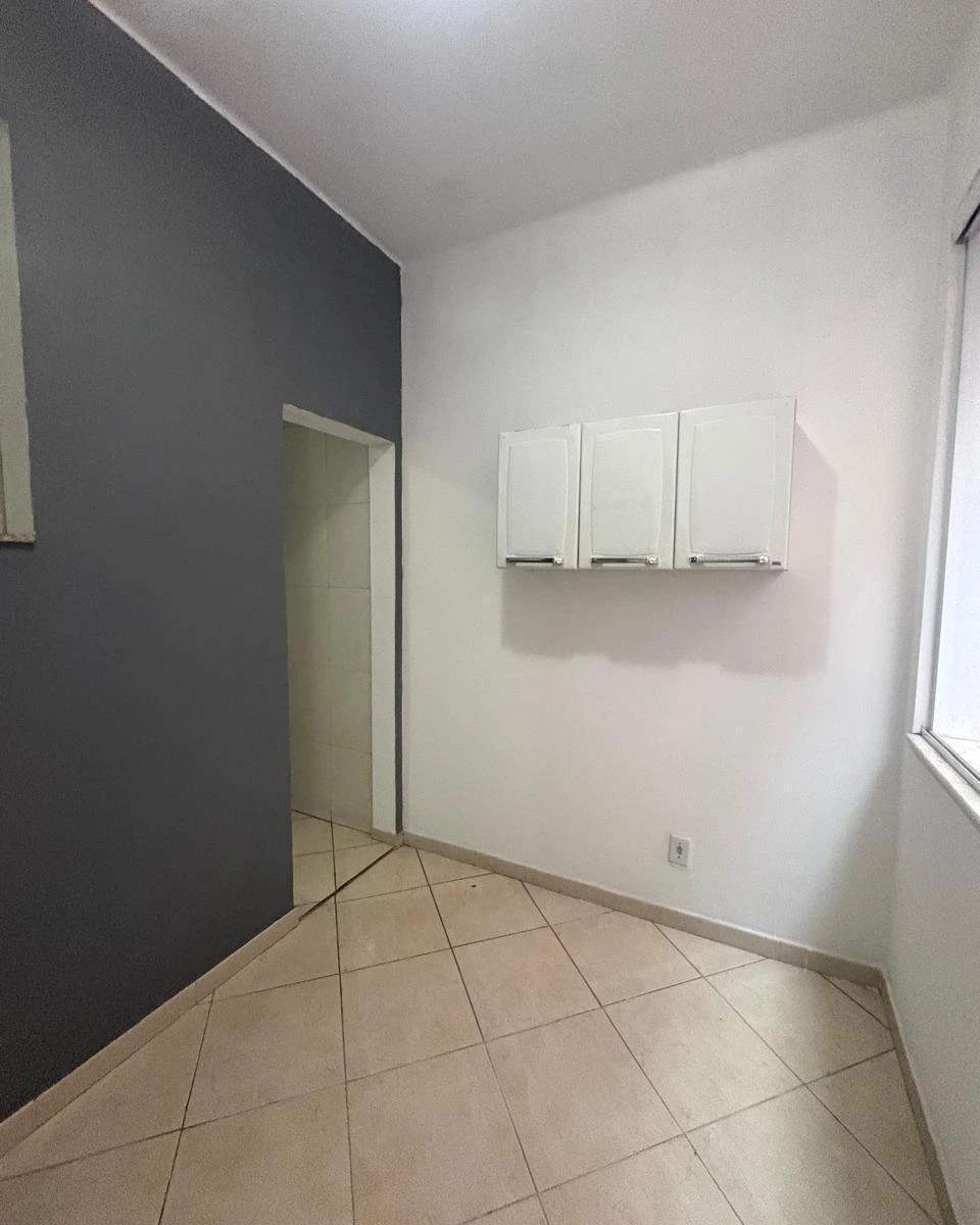 60 m² apartment with 2 bedrooms and a closed kitchen — photo 5
