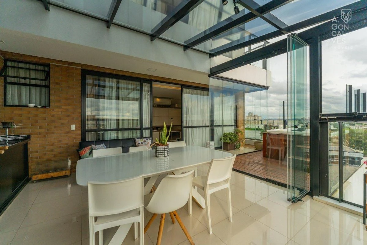 Furnished apartment, 150 m², with floor-to-ceiling windows — photo 20