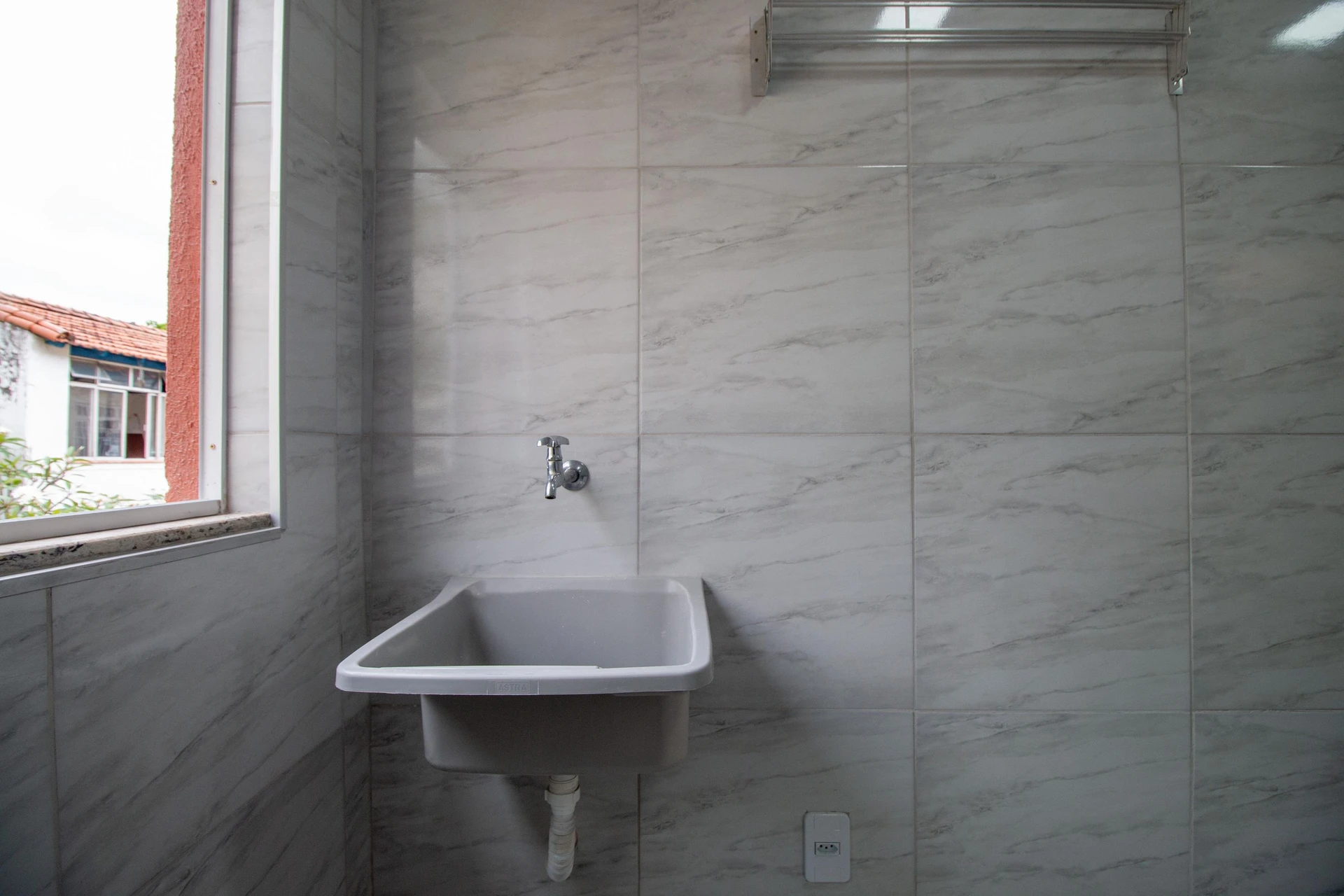 2-bedroom apartment, 1 with its own bathroom, 70 m² — photo 10