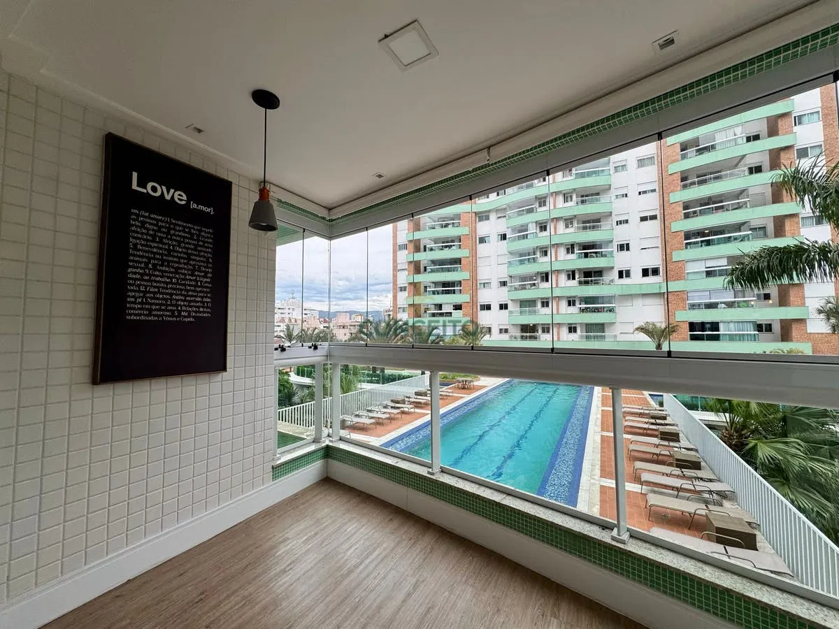 Glass-enclosed balcony in a 2-bedroom apartment, 74 m² — photo 7