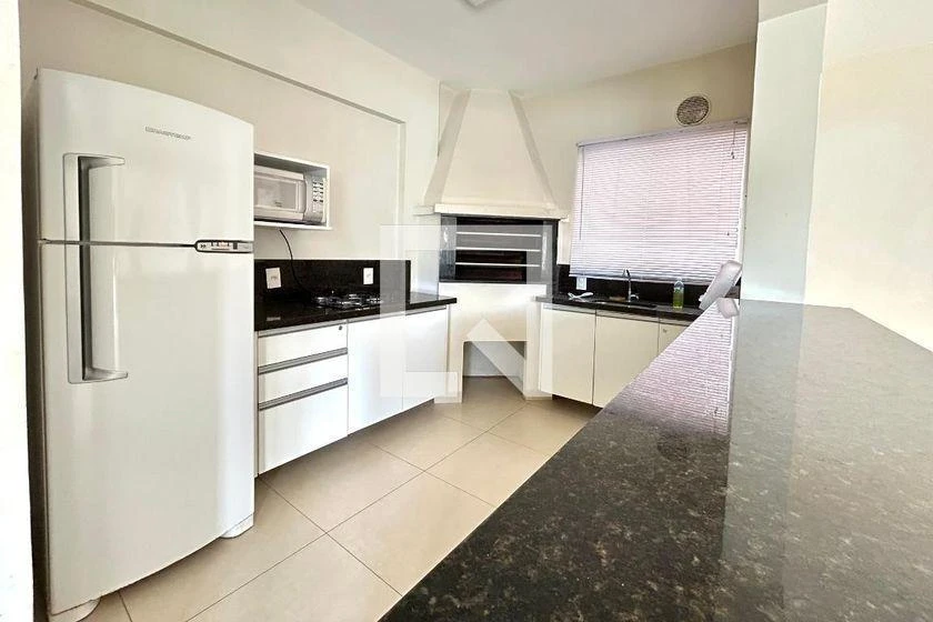 Furnished apartment, 86 m², with a walk-in closet — photo 38