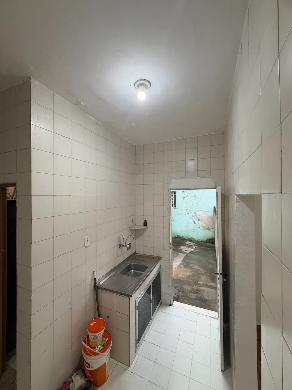 Unfurnished house with 2 bedrooms and separate kitchen