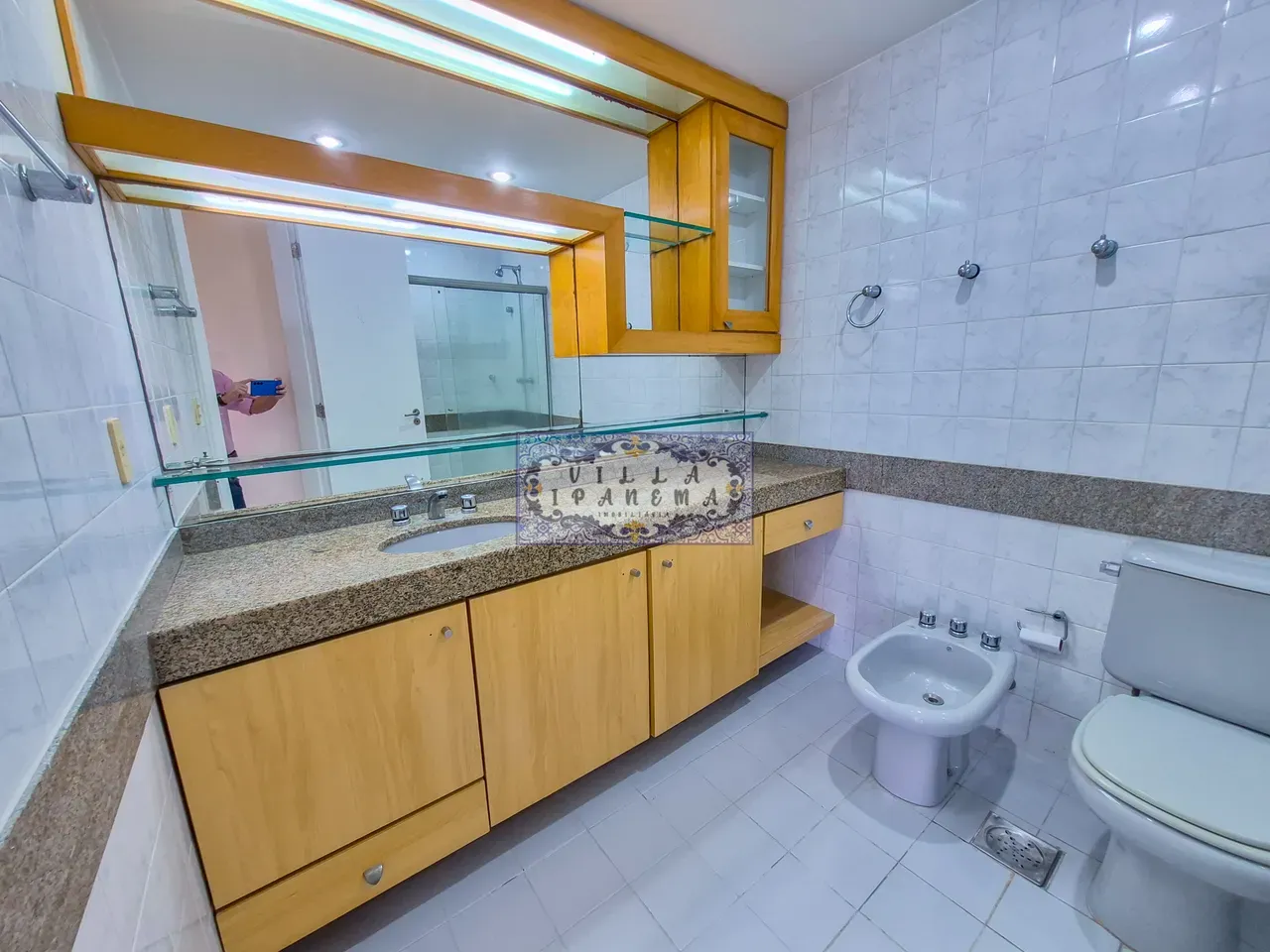 200 m² apartment with 3 en-suite bedrooms and private BBQ — photo 35