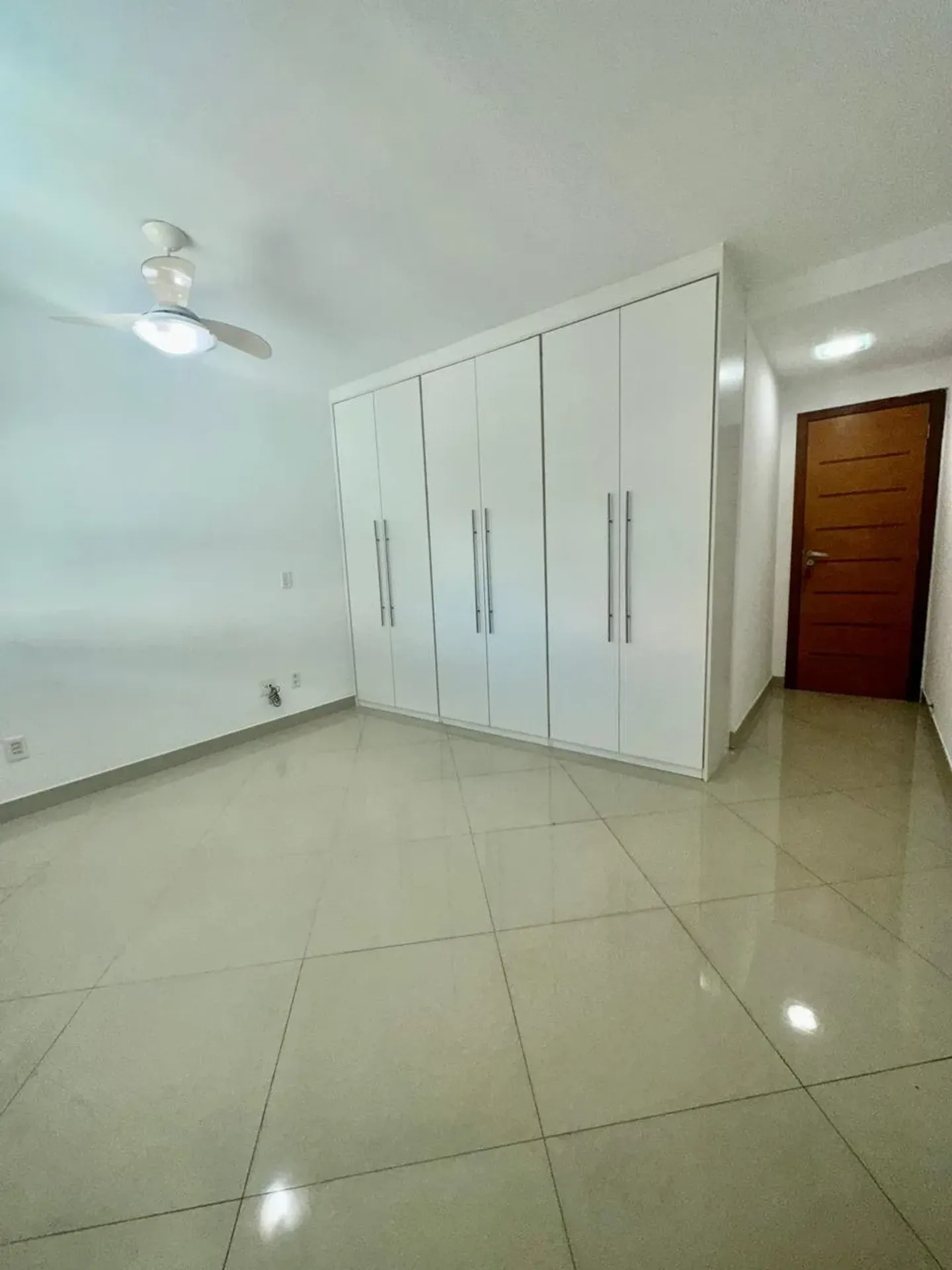 4 quartos e varanda envidraçada: apartamento de 265 m² — photo 15