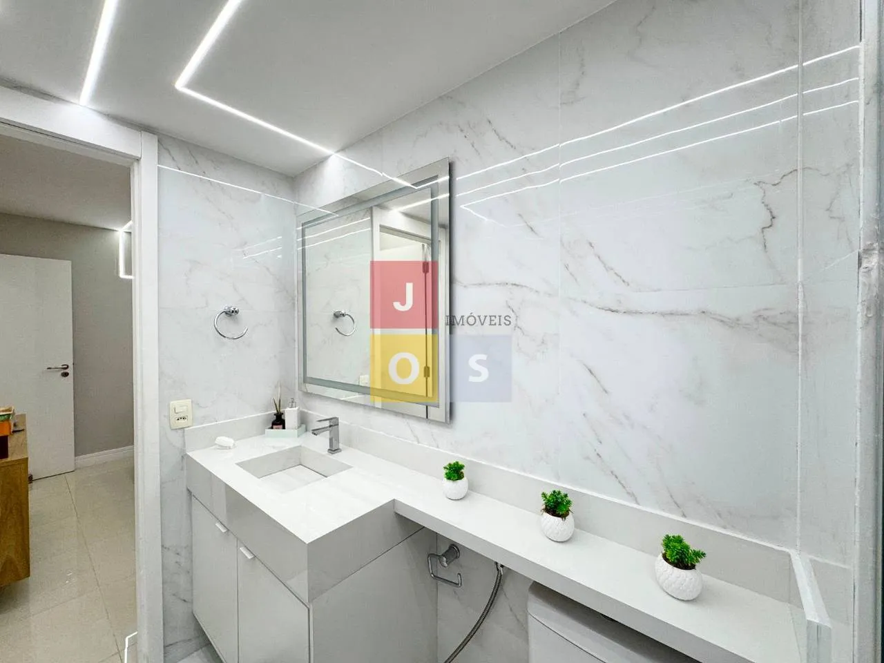 Apartamento mobiliado, 193 m², com janelas do piso ao teto — photo 55